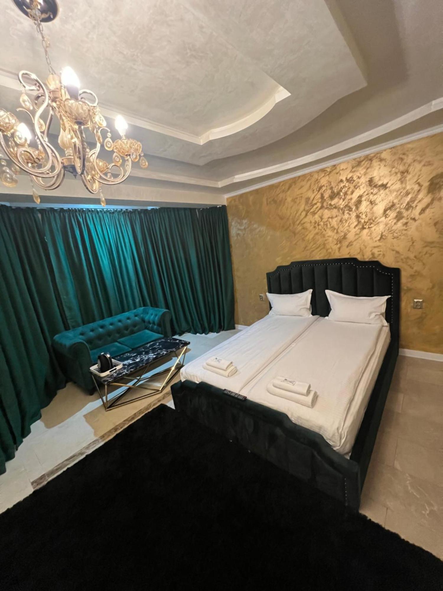 Pensiunea Medellin Guest house *
